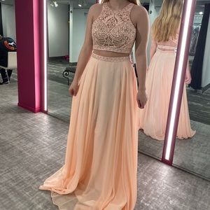 SIZE 4 Prom dress